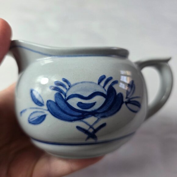Arabia of Finland Blue Rose Creamer Gray/Blue with Blue Flowers 4 Ounce Size - Picture 6 of 12